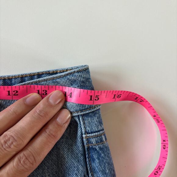 Dynamite Claudia Jeans Size 28 Hi Rise Mom Jean Medium Wash Ripped Distressed - Picture 8 of 10